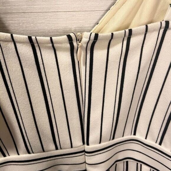 Women's Deep V-Neck Spaghetti Strap‎ Rompers Chic Sleeveless Shorts Jumpsuit - Picture 7 of 7